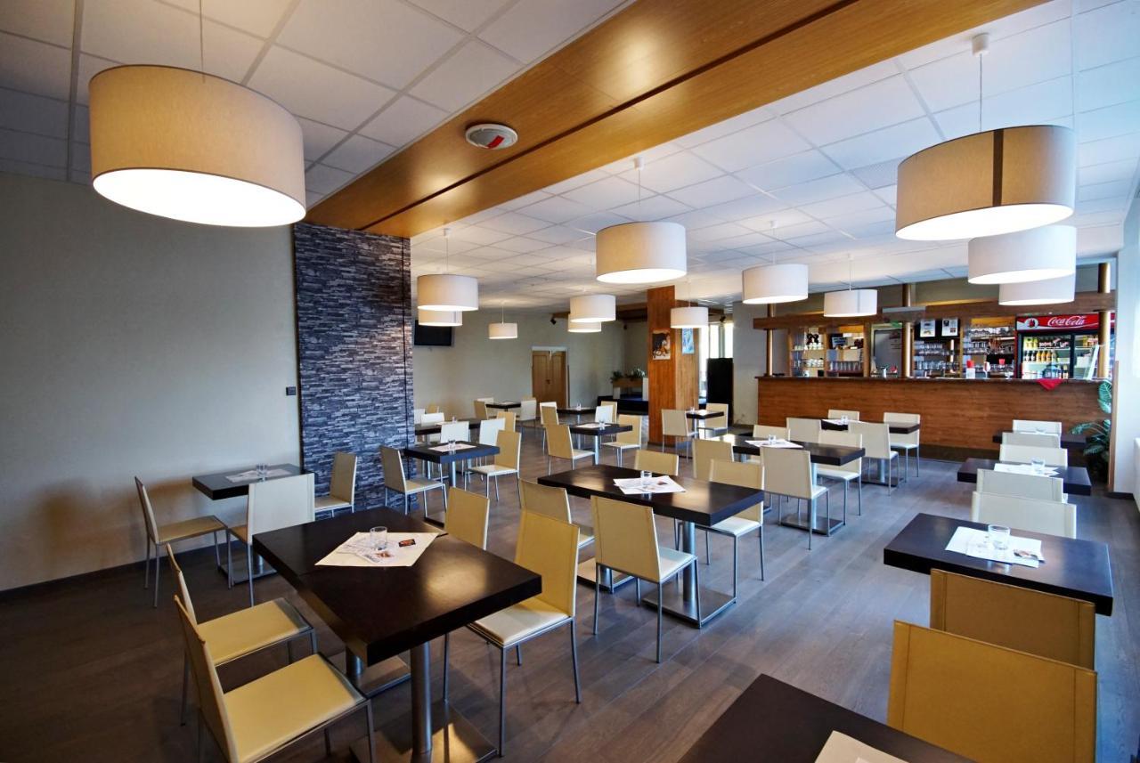 Valašské Klobouky Horsky Hotel Jelenovska S Bazenem V Cene מראה חיצוני תמונה